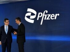 El director ejecutivo de Pfizer, galardonado con el Premio Génesis