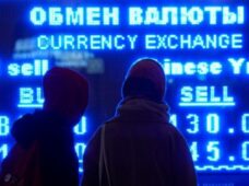 Putin prohíbe a rusos transferir divisas al extranjero por más de 10 mil dólares