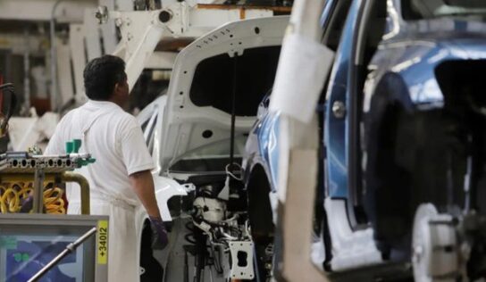 Producción de autos en México aumenta en febrero, pero exportaciones caen