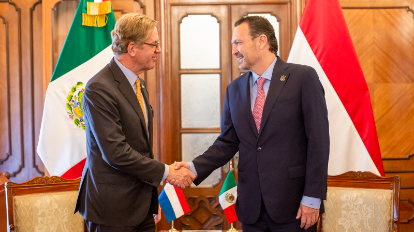 Se reúne Kuri con el Embajador de los Países Bajos en México