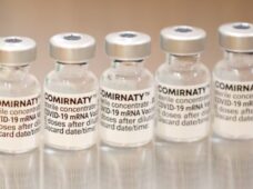 Pfizer dispara ganancias un 61% gracias a su vacuna contra Covid-19