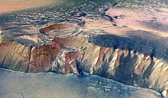 Descubren lago en Marte que pudo haber albergado vida