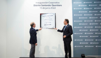 Inaugura Kuri nuevo corporativo Santander “Distrito Querétaro”