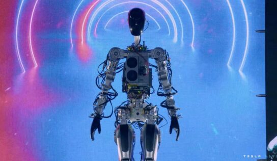 Conoce a Optimus el robot humanoide de Tesla