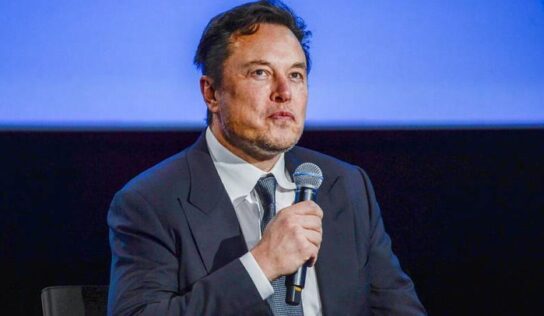 Elon Musk sugiere que quitará el internet a Ucrania luego de que embajador le dijera que se “fuera a la mi***”