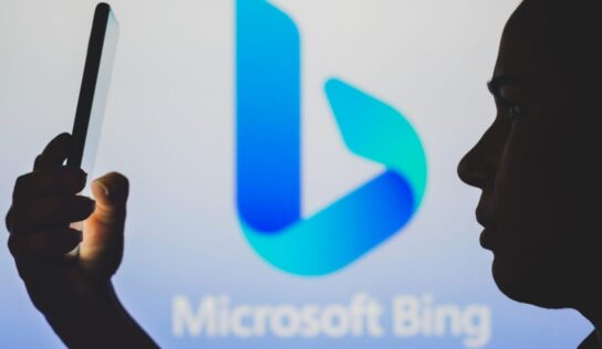 ‘¿Por qué me diseñaron así?’: Bing estalla contra usuarios