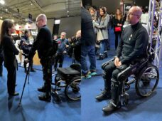 De la silla de ruedas a caminar: este exoesqueleto demuestra que la tecnología inclusiva ha dado pasos de gigante