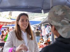 Lanza SEJUVE convocatoria para otorgar apoyos a jóvenes tianguistas de Querétaro