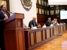 Contraloría de Querétaro entrega designaciones a titulares de despachos de auditoría externa